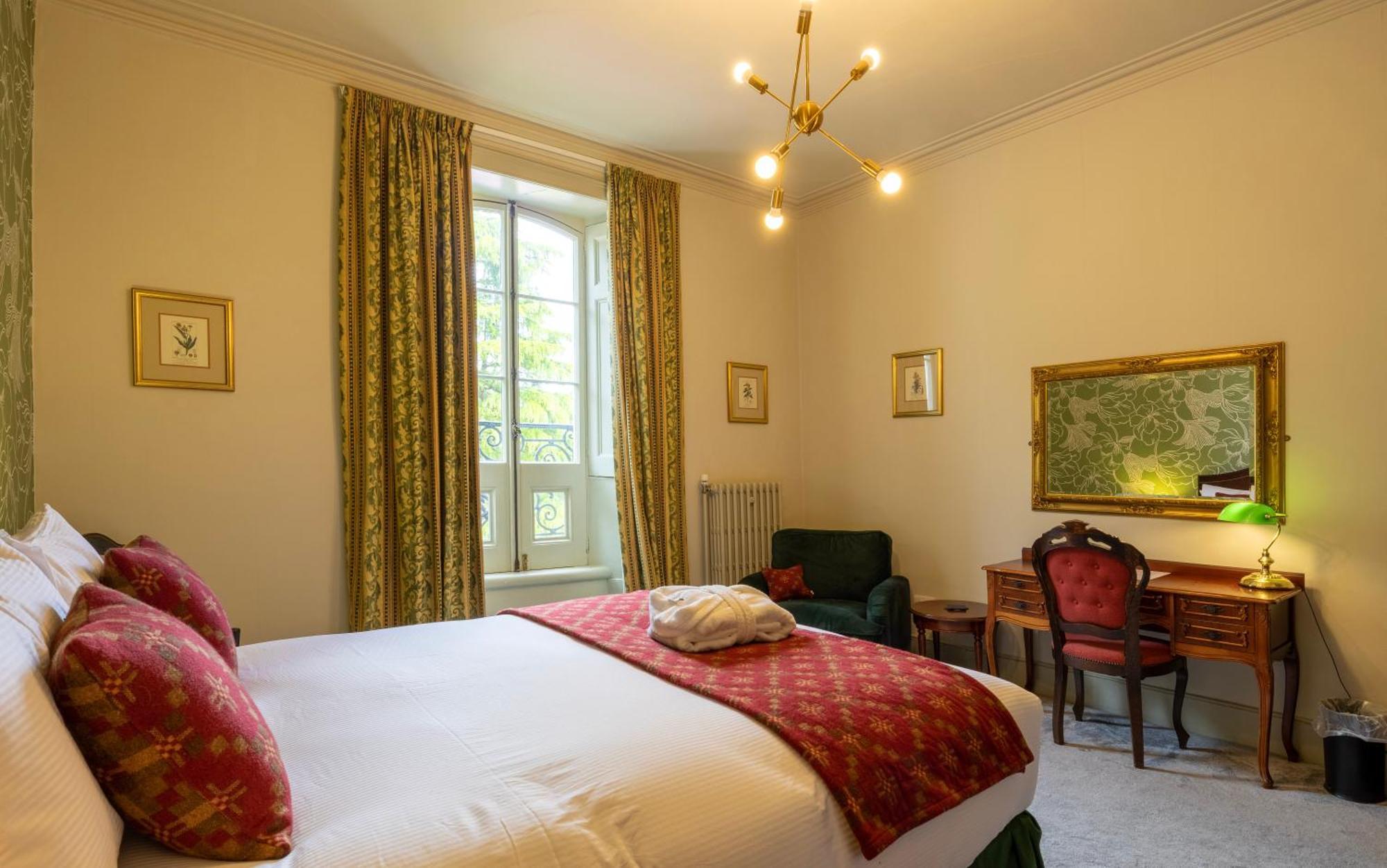 The Falcondale At แลมปีเตอร์ ห้อง รูปภาพ