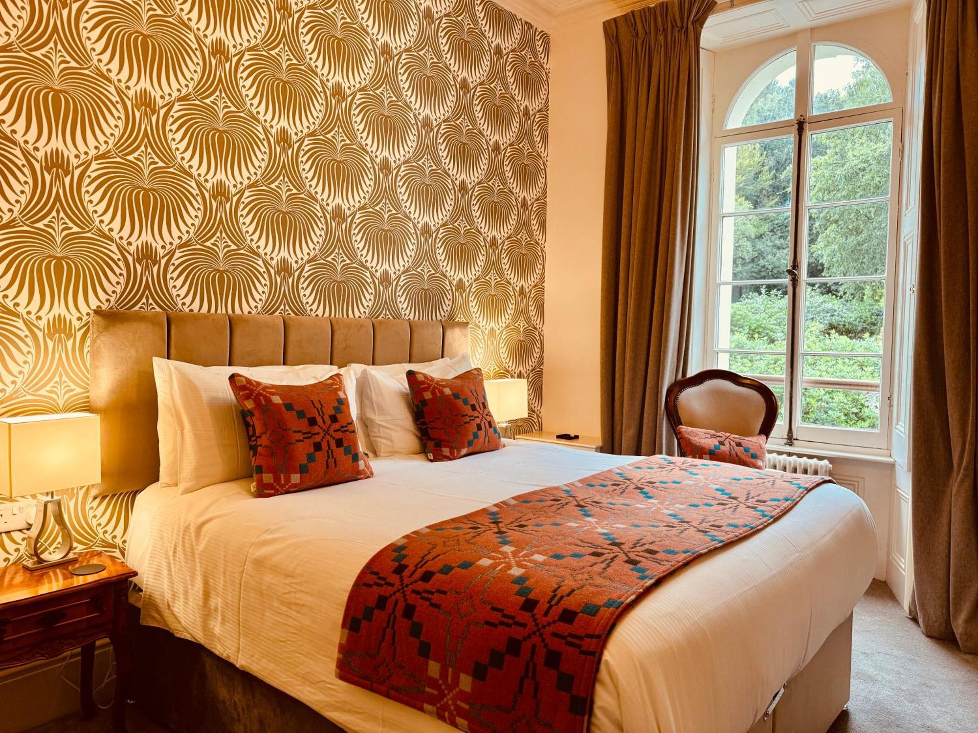 The Falcondale At แลมปีเตอร์ ห้อง รูปภาพ