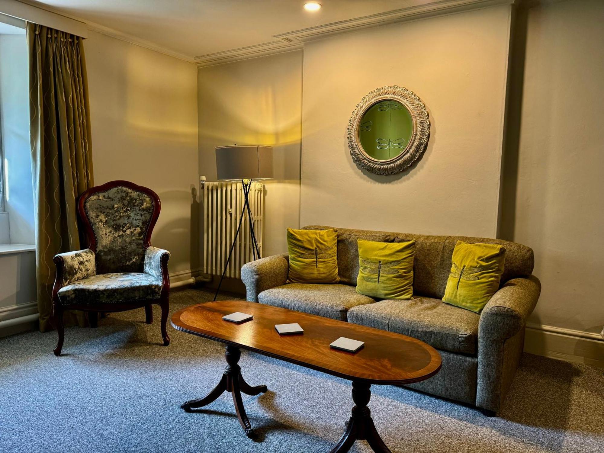The Falcondale At แลมปีเตอร์ ห้อง รูปภาพ